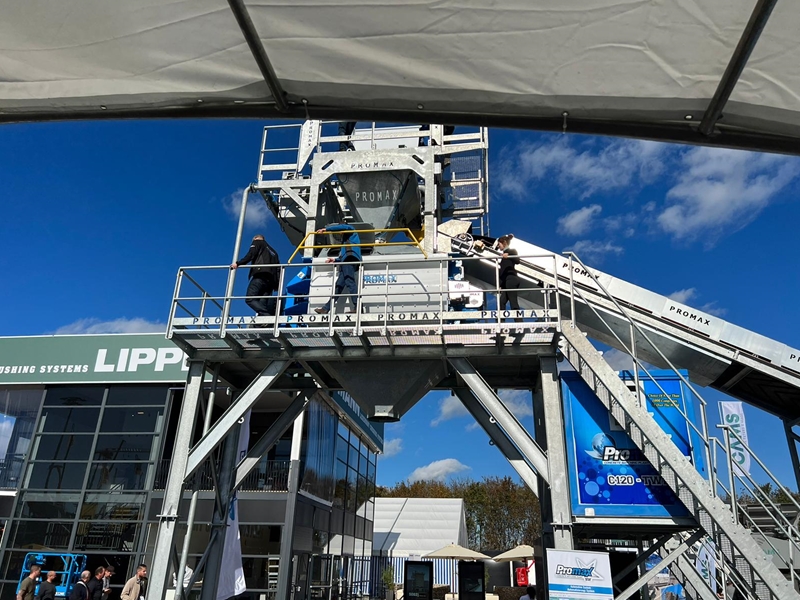 A Promax apresentou o modelo C120 TWN e seus misturadores Twin Shaft na Bauma 2022